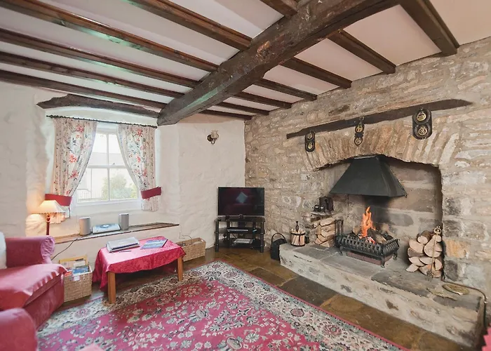Holly Cottage